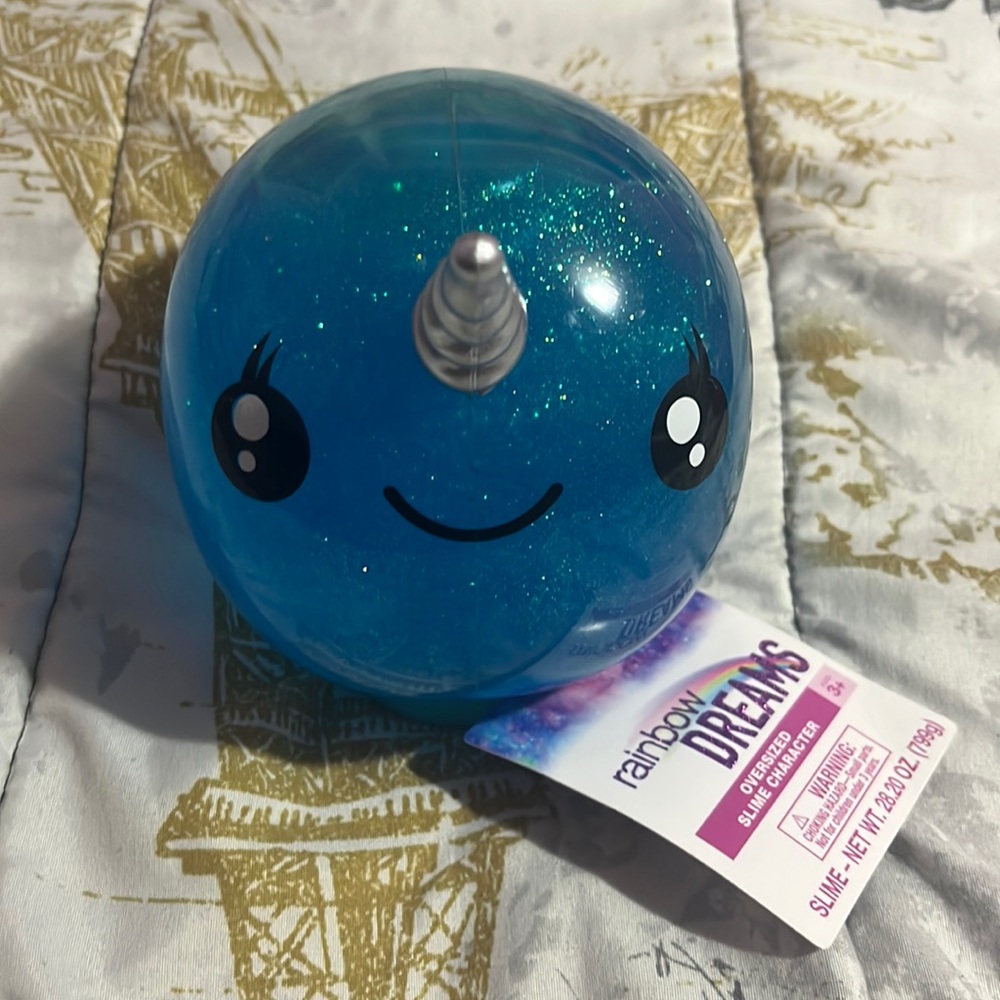 Unicorn Container with blue slime
